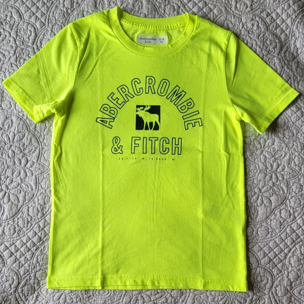 Abercrombie Kids T shirt
